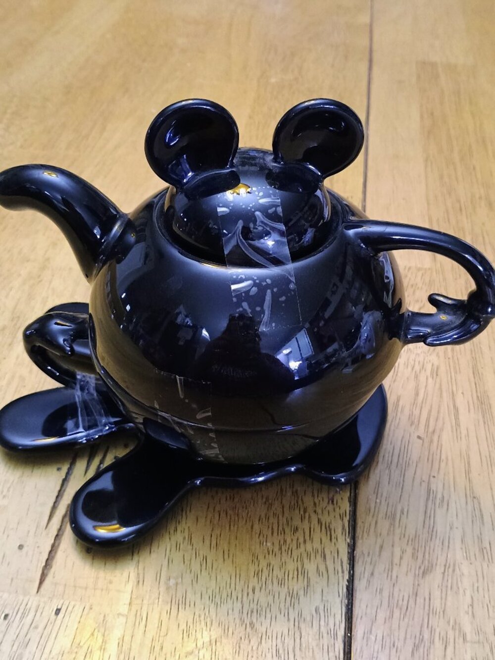 Disney Mickey Mouse "Tea for One" stacking ceramic teapot from Thailand